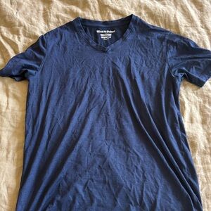 Almost brand new wool and price merino t shirt size medium navy